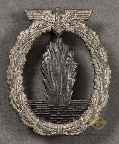 German WWII Kriegsmarine Mine Sweeper Badge