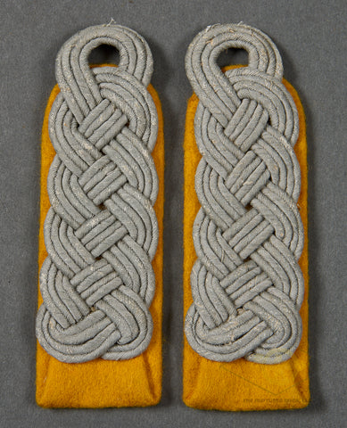 WWII German Army Cavalry Major Sew in Shoulder Board Set