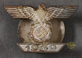 German WWII First Class Spange Screwback