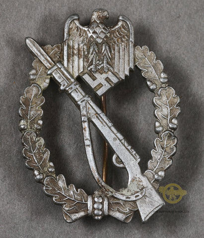 WWII German WWII Infantry Assault Badge in Silver