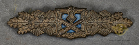 German WWII Close Combat Clasp in Bronze