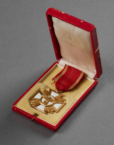 NSDAP 25-Year Long Service Award in its Presentation Case of Issue (NSDAP Dienstauszeichnung in Gold für 25 Jahre)