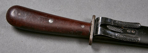 https://www.therupturedduck.com/cdn/shop/files/WW2_German_Fighting_Knife_Puma_27942_large.jpg?v=1683140809